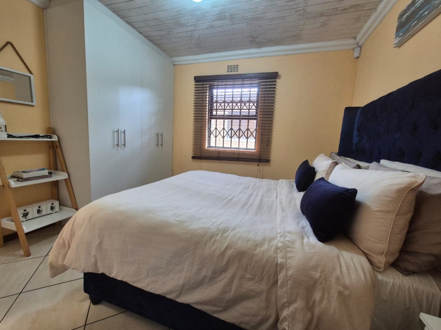 To Let 2 Bedroom Property for Rent in Rondevallei Western Cape